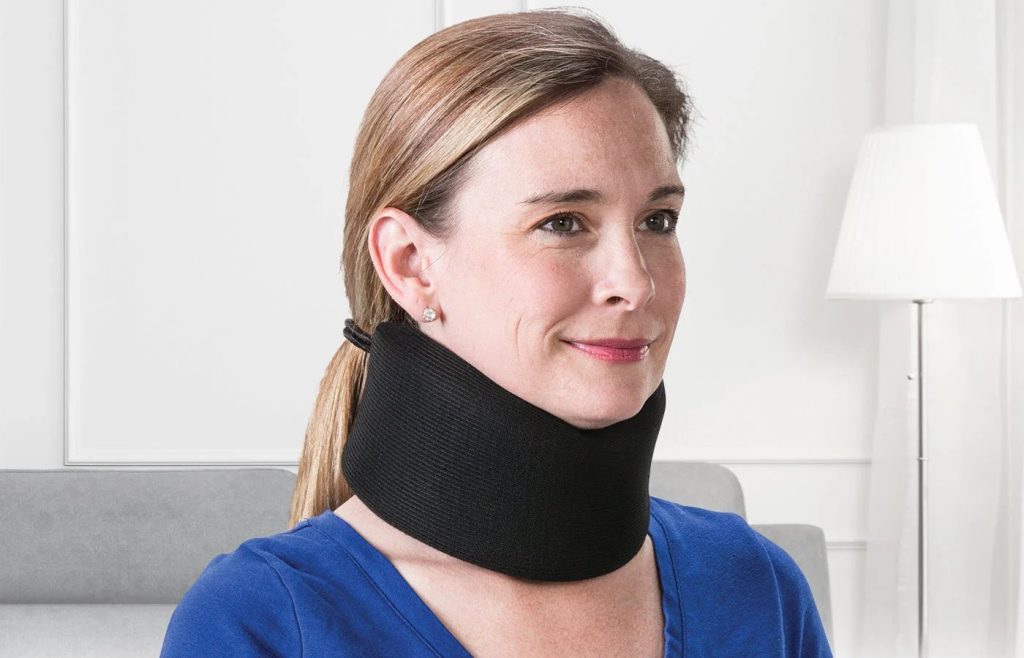 How to Wear a Soft Cervical Collar Correctly